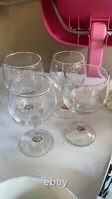 Crystal wine glasses set