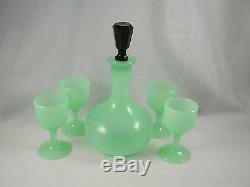 New Martinsville 6 Pc DECANTER SET with 4 Wines JADE Green with Black Stopper