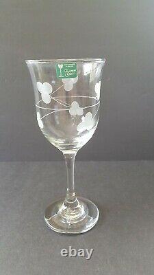 Set4 Wine Shamrock Glasses7,5 Tall& Carafe11,5 Tall & Hand Engraved in Ireland