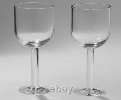 Set of 2 Signed CALVIN KLEIN BELLPORT 7-7/8 Wine Glasses