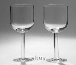 Set of 2 Signed CALVIN KLEIN BELLPORT 7-7/8 Wine Glasses