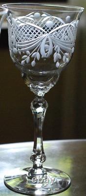 Superb Vintage Set 10 WINE GLASSES CUT CRYSTAL Cut Foot/Lattice & Leaf 6.75